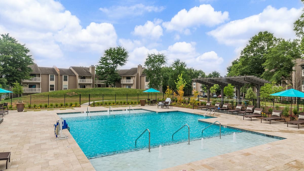 , an Airbnb-friendly apartment in Matthews, NC