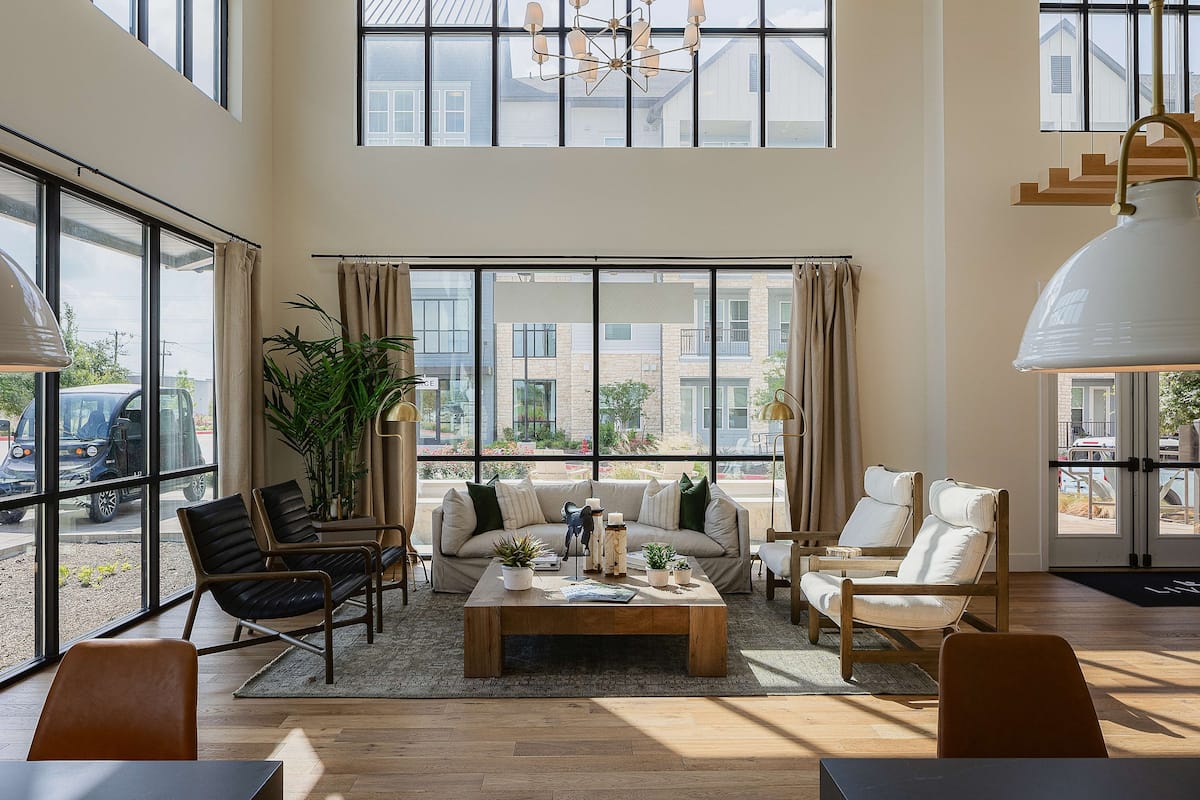 RGVtYW5kUGljdHVyZToyMzI0MDc5MTQy