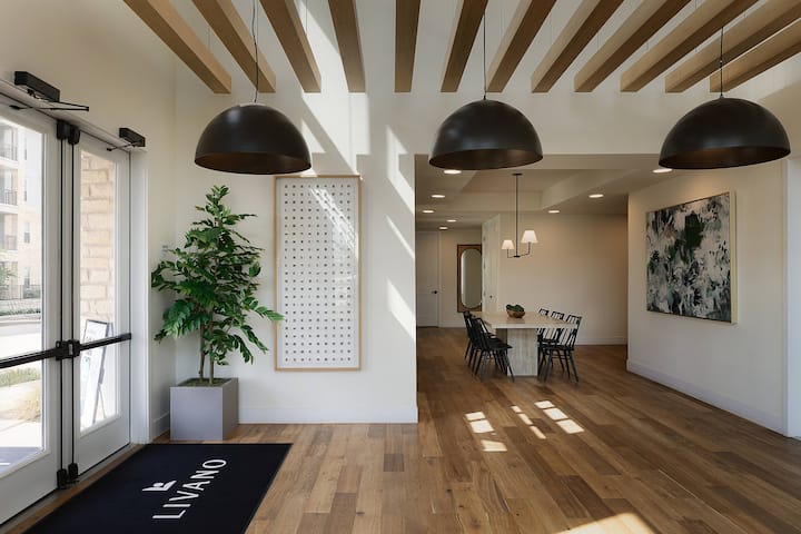 RGVtYW5kUGljdHVyZToyMzI0MDc5MTM1