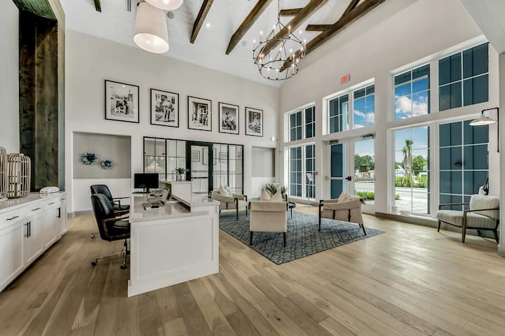 RGVtYW5kUGljdHVyZToyMzI0MDgwNTM4