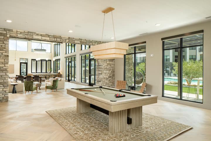 RGVtYW5kUGljdHVyZToyMzk0MzQ1MTQ2