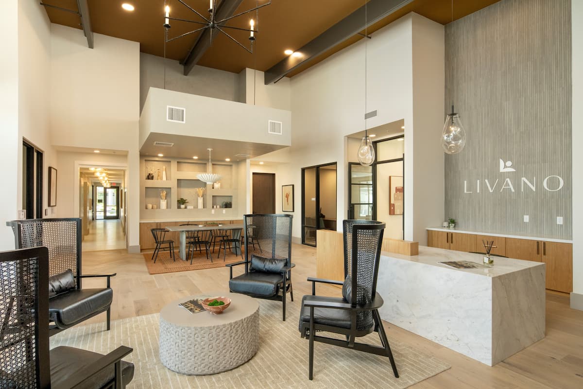 RGVtYW5kUGljdHVyZToyMzk0MzQ1MTgw