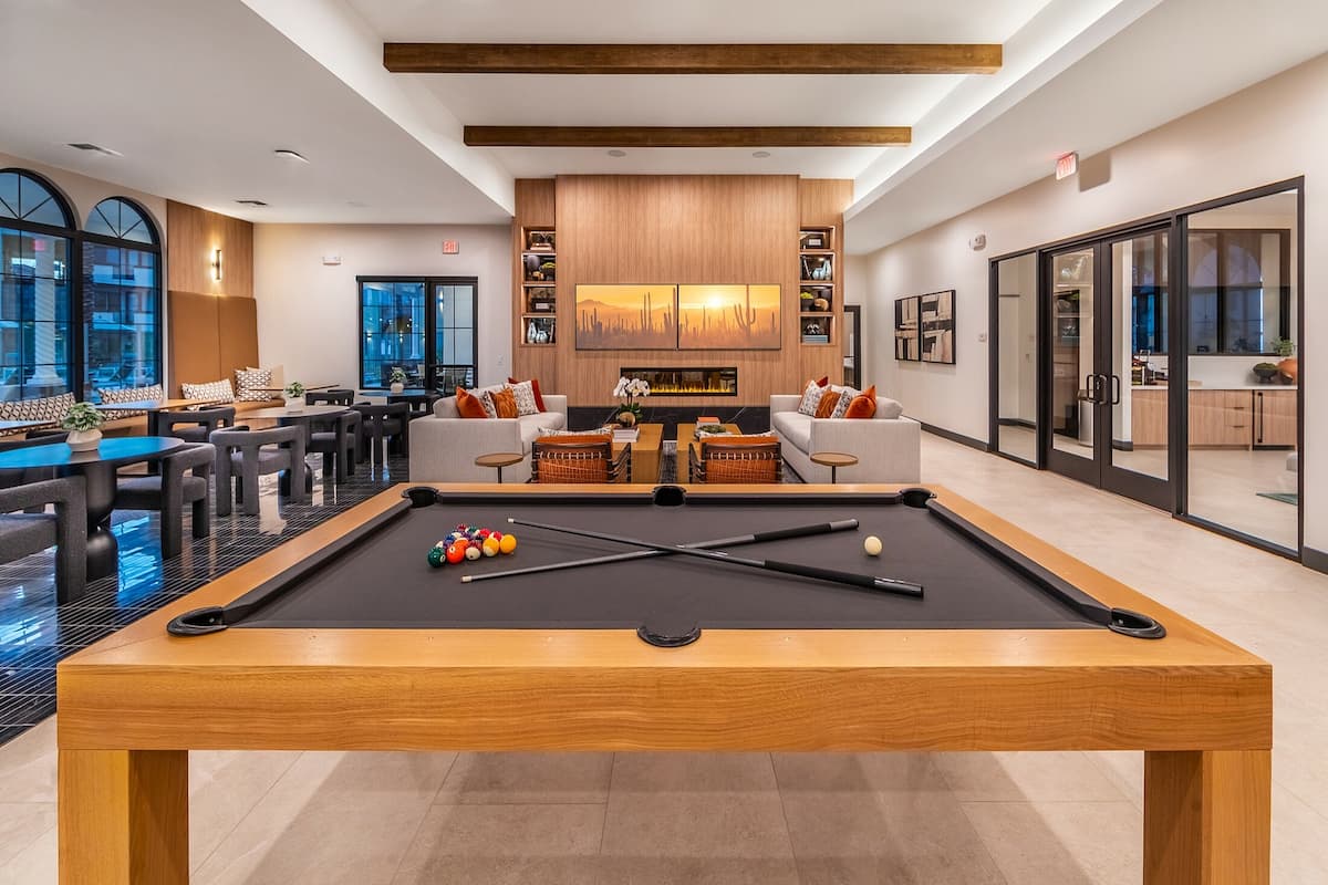 RGVtYW5kUGljdHVyZToyMjI4NDE0NDU1