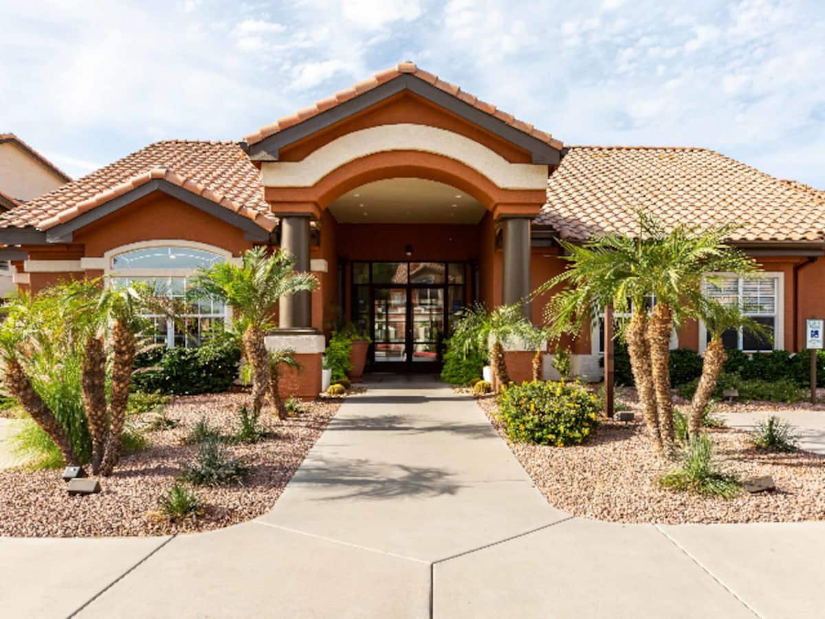 , an Airbnb-friendly apartment in Chandler, AZ