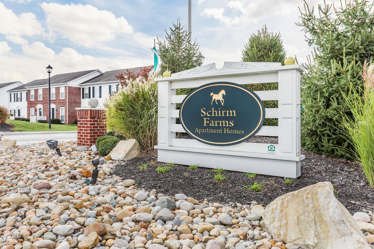 , an Airbnb-friendly apartment in Canal Winchester, OH