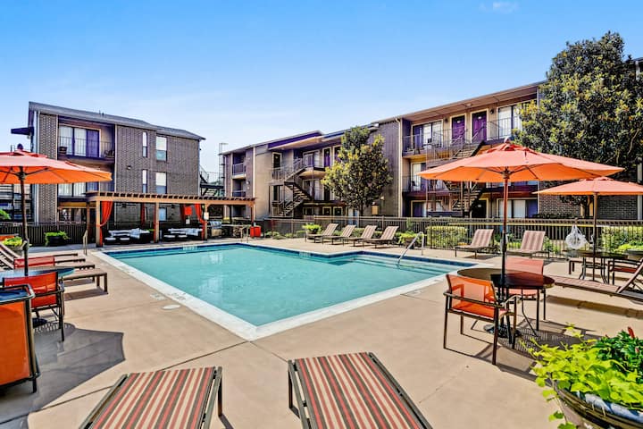 Earn with Airbnb-friendly apartments in Dallas | Airbnb