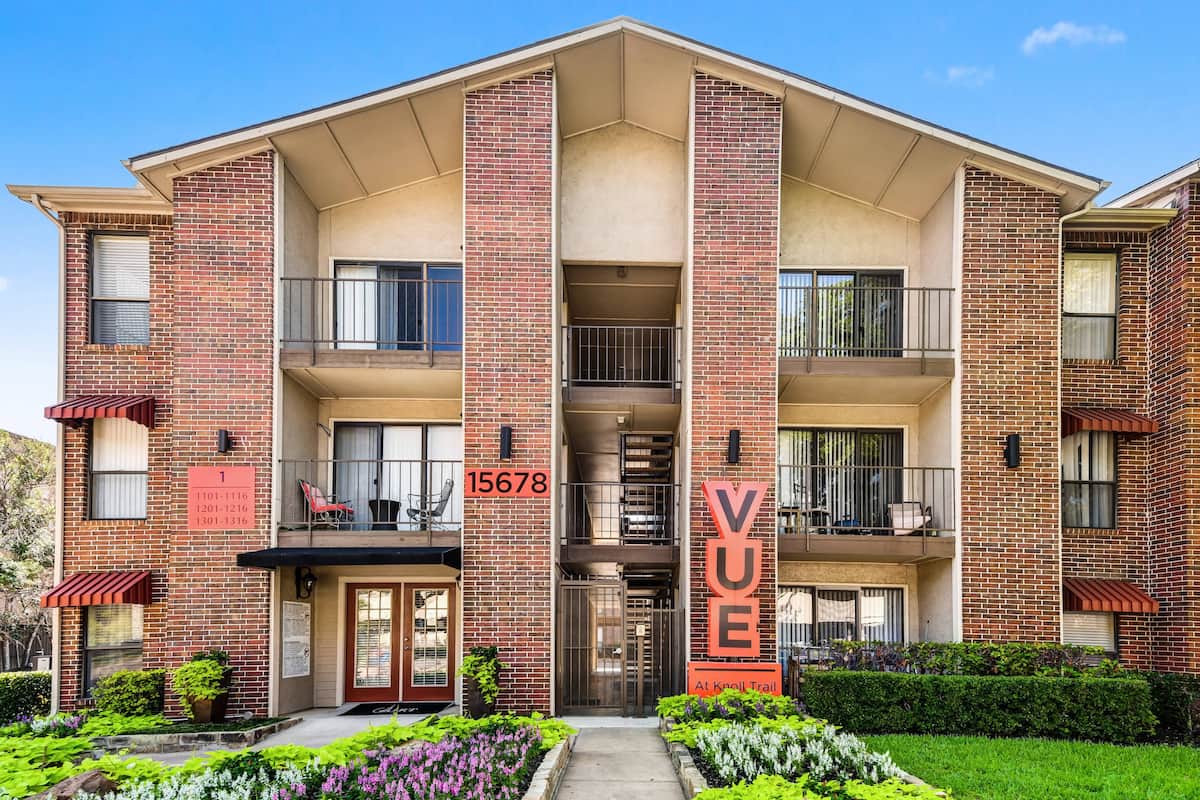 , an Airbnb-friendly apartment in Dallas, TX