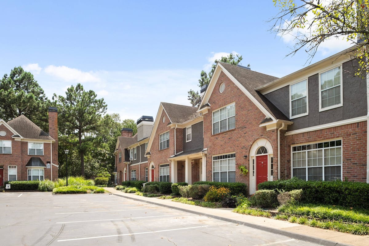 , an Airbnb-friendly apartment in Memphis, TN