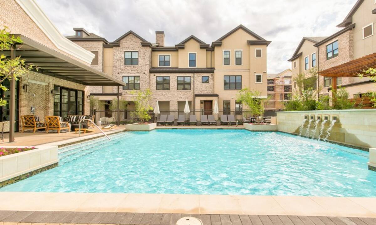 Earn with Airbnbfriendly apartments in Dallas Airbnb