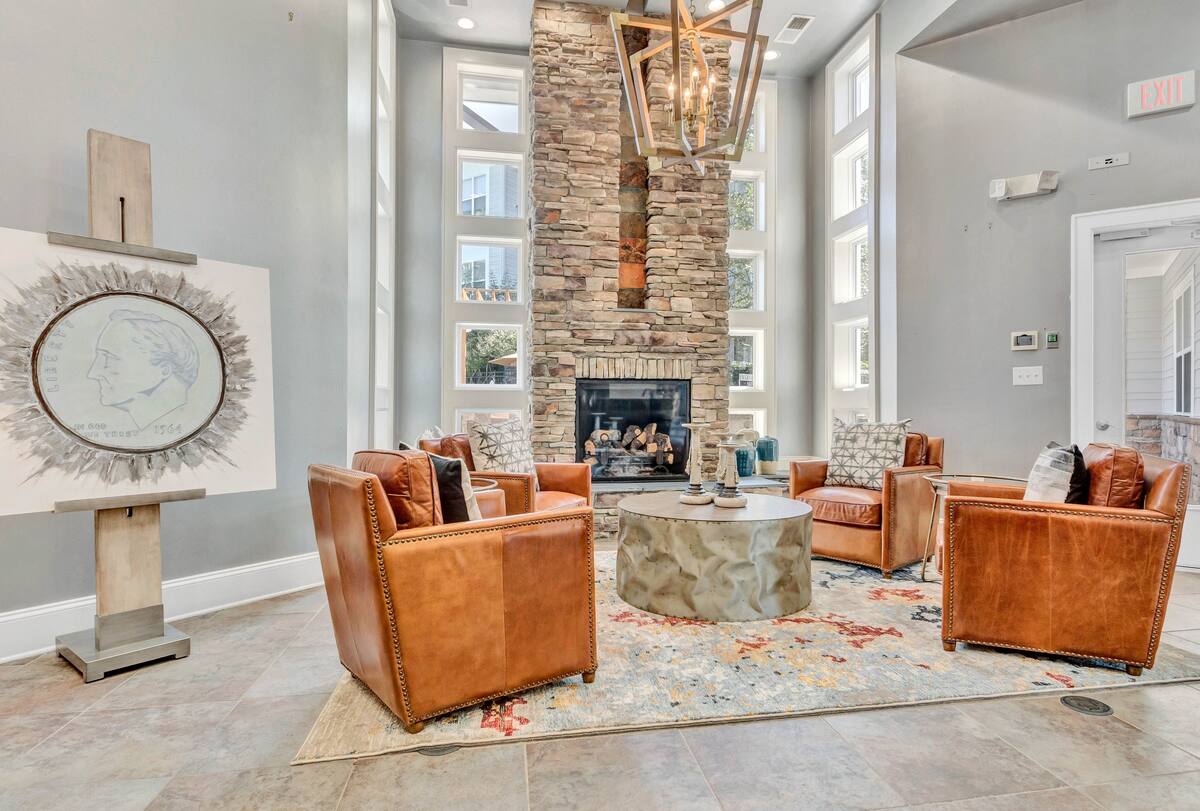 Avana Lake Norman, an Airbnbfriendly apartment