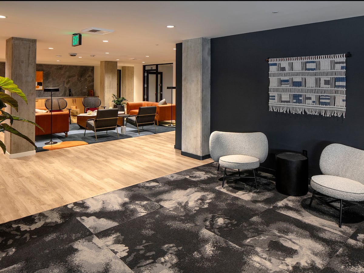 RGVtYW5kUGljdHVyZToxOTQzMTAzMzU3