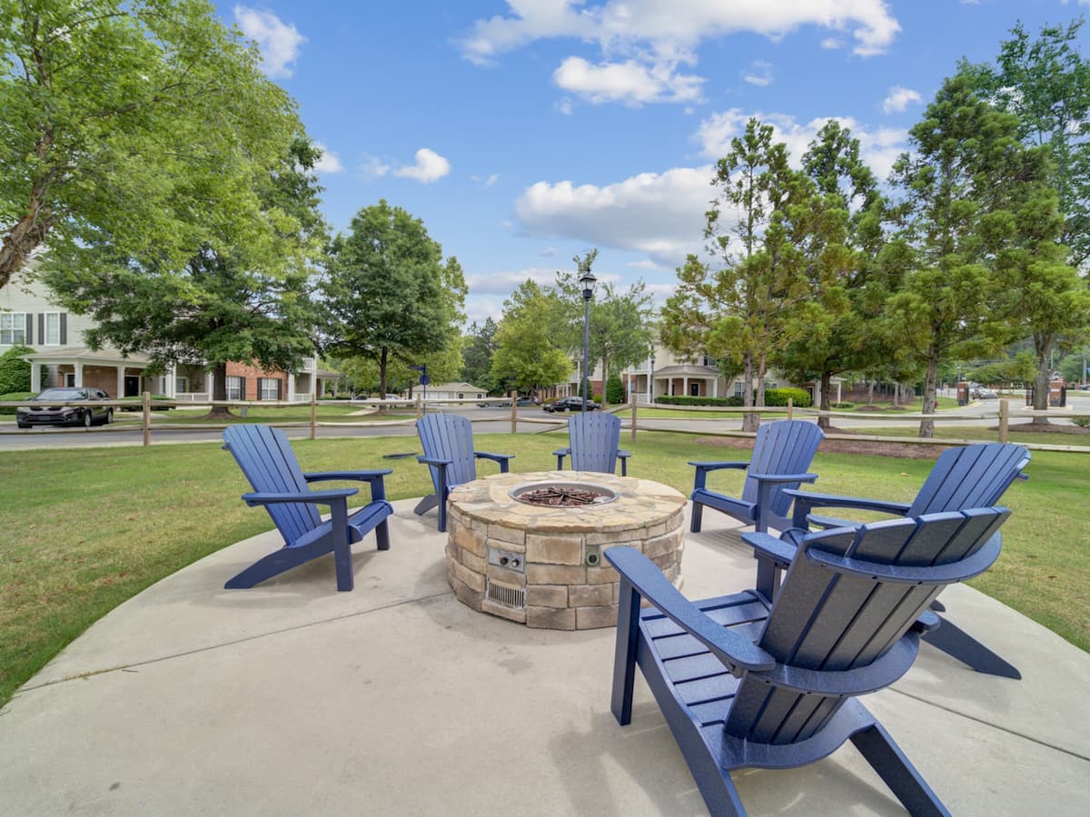 RGVtYW5kUGljdHVyZToxOTQzMjA1Nzg3