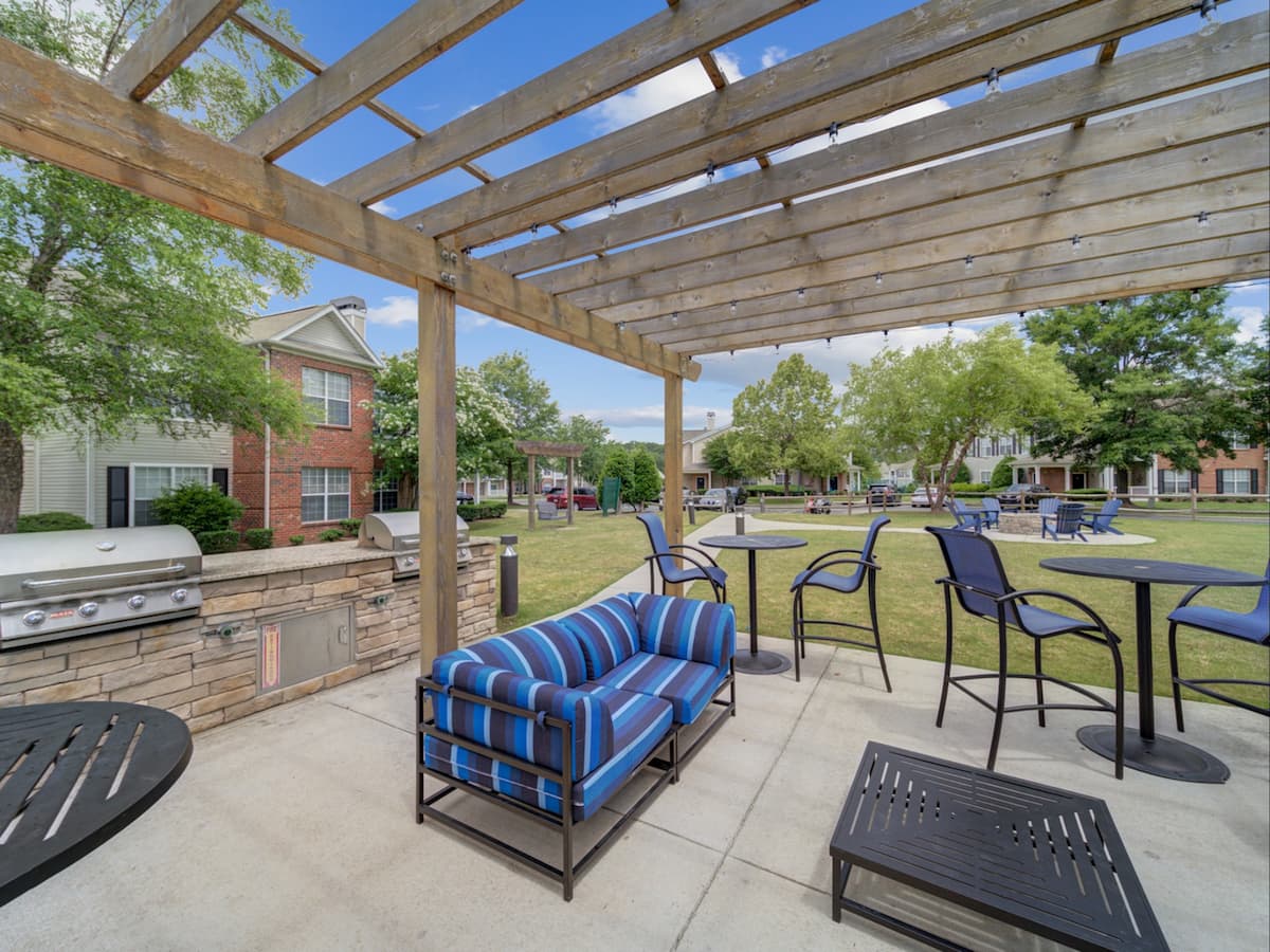 RGVtYW5kUGljdHVyZToxOTQzMjA1NzY2