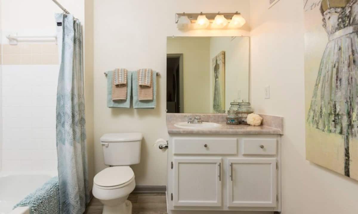 , an Airbnb-friendly apartment in Tucker, GA