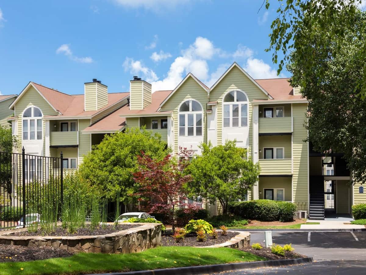 , an Airbnb-friendly apartment in Chamblee, GA