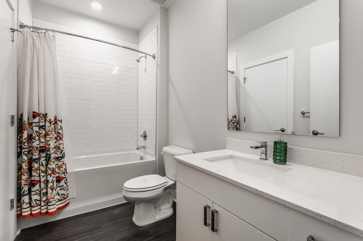 , an Airbnb-friendly apartment in Cincinnati, OH