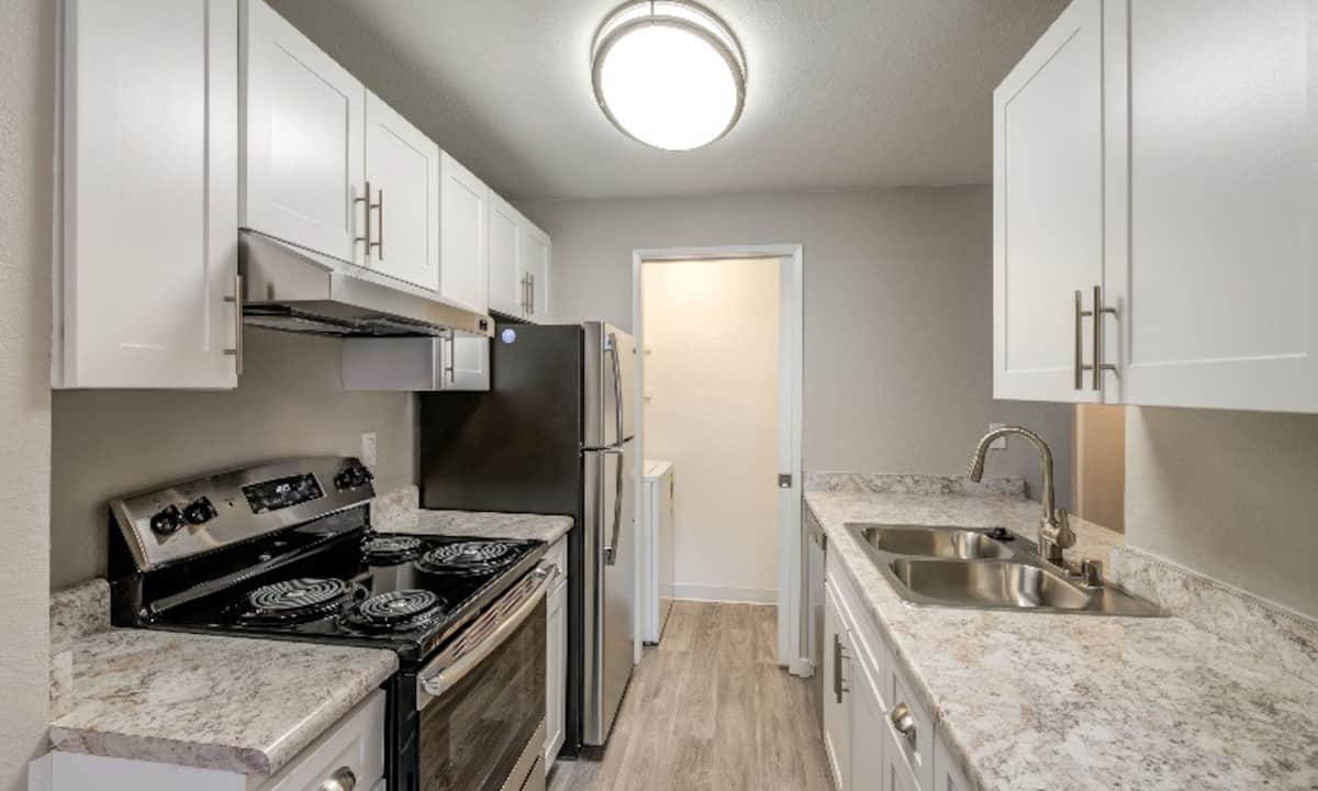 , an Airbnb-friendly apartment in Puyallup, WA