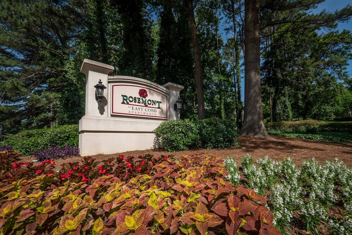 , an Airbnb-friendly apartment in Marietta, GA