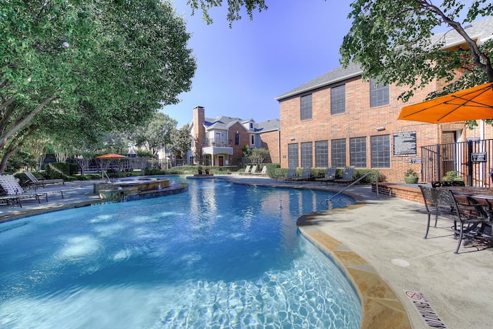 Image showcasing Earn with Airbnb-friendly apartments in Fort Worth | Airbnb