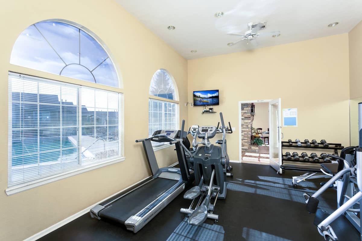 RGVtYW5kUGljdHVyZToxOTc2MzUyNjA1