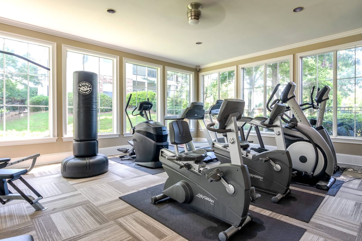 RGVtYW5kUGljdHVyZToxOTc2MzUxOTk5