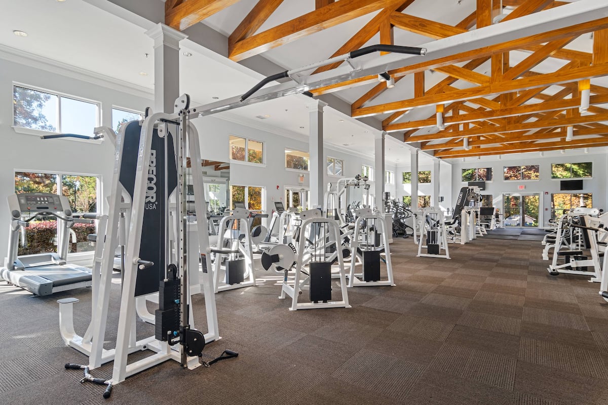 RGVtYW5kUGljdHVyZToxOTc2MzkwMzY0