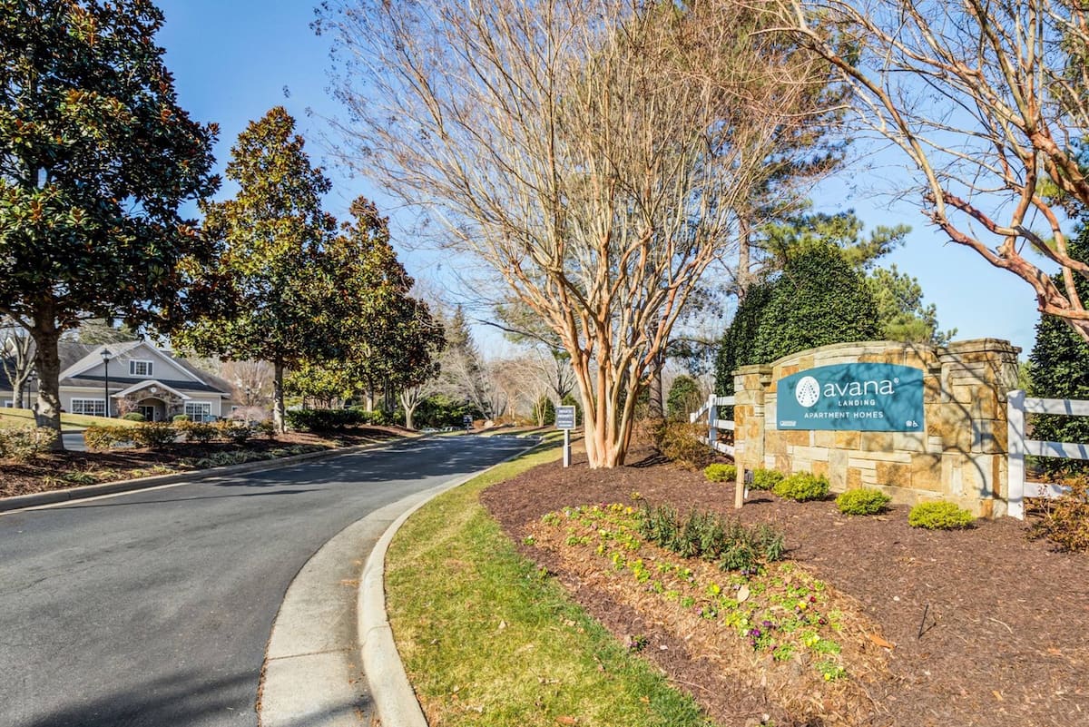 , an Airbnb-friendly apartment in Mooresville, NC