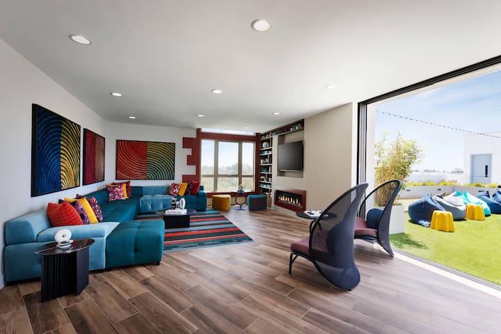 Earn with Airbnb-friendly apartments in San Diego | Airbnb