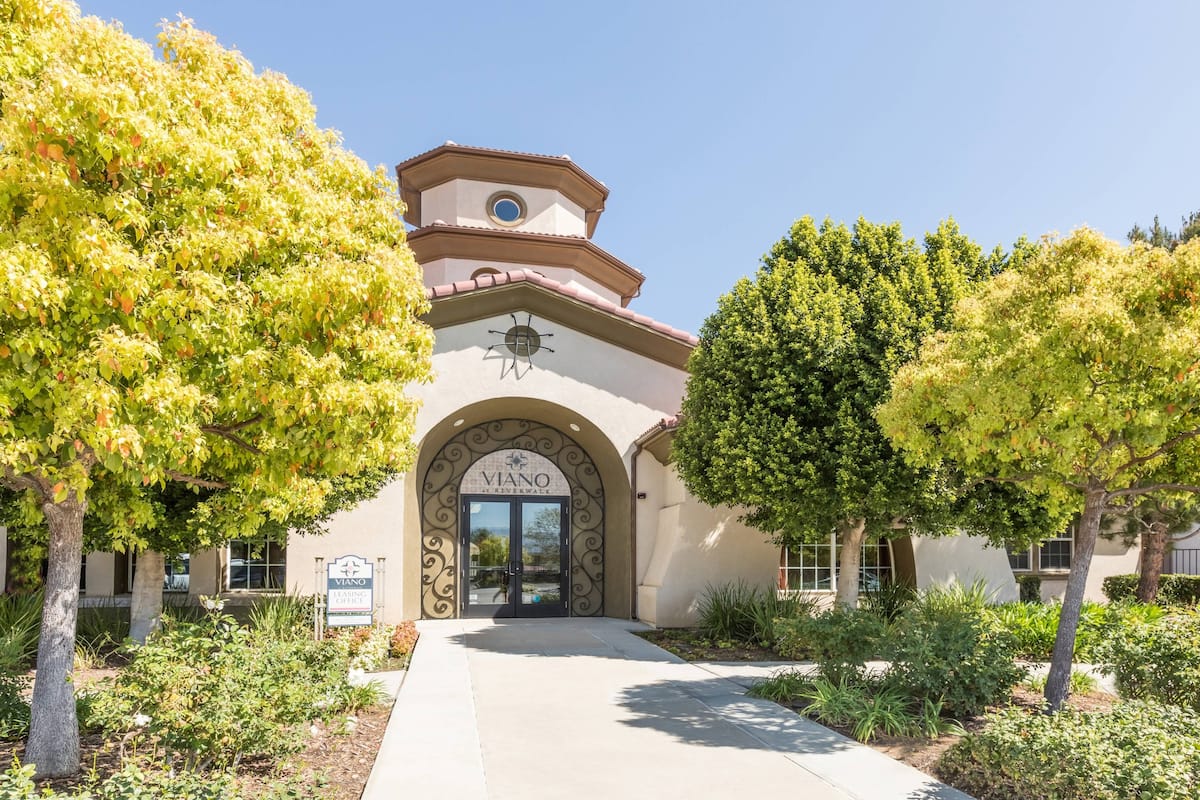 , an Airbnb-friendly apartment in Riverside, CA