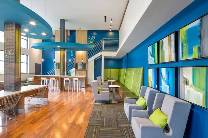 RGVtYW5kUGljdHVyZToyNTMwOTMzMDgw