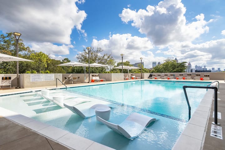 RGVtYW5kUGljdHVyZToyNTMwOTMzMDQz