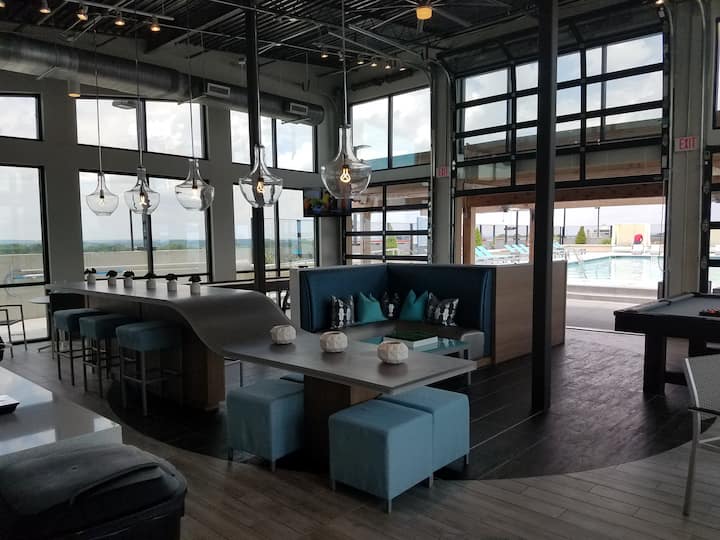 RGVtYW5kUGljdHVyZToyNTMwOTMyODc1