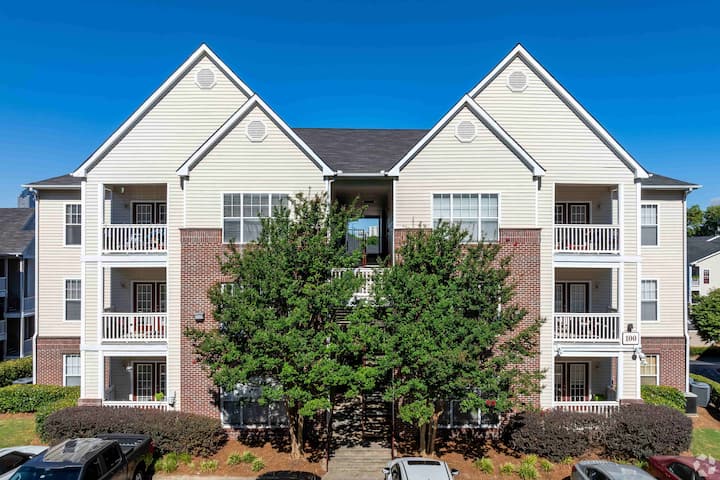 RGVtYW5kUGljdHVyZToyNTMwOTM2MDE4