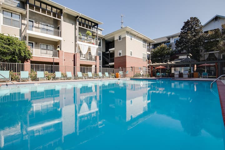 RGVtYW5kUGljdHVyZToyNTMwOTMyODQ5