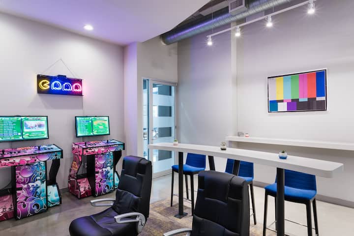 RGVtYW5kUGljdHVyZToyNTMwOTMyOTMx