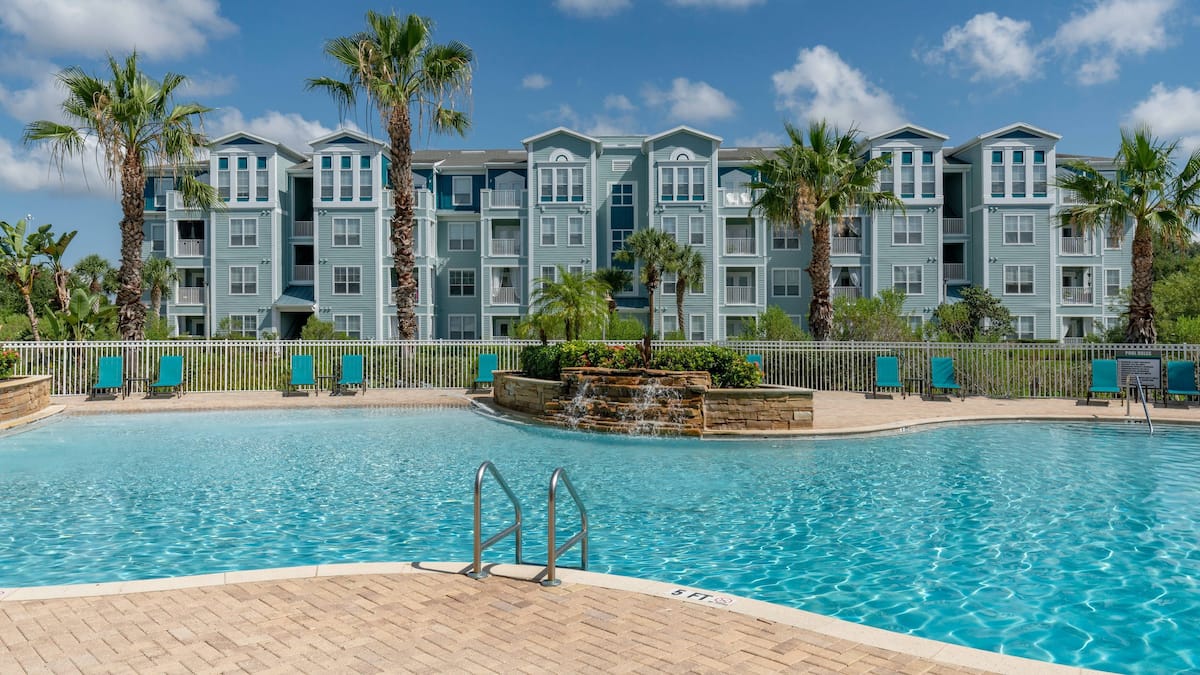 Exterior of The Enclave at Tranquility Lake, an Airbnb-friendly apartment in Riverview, FL