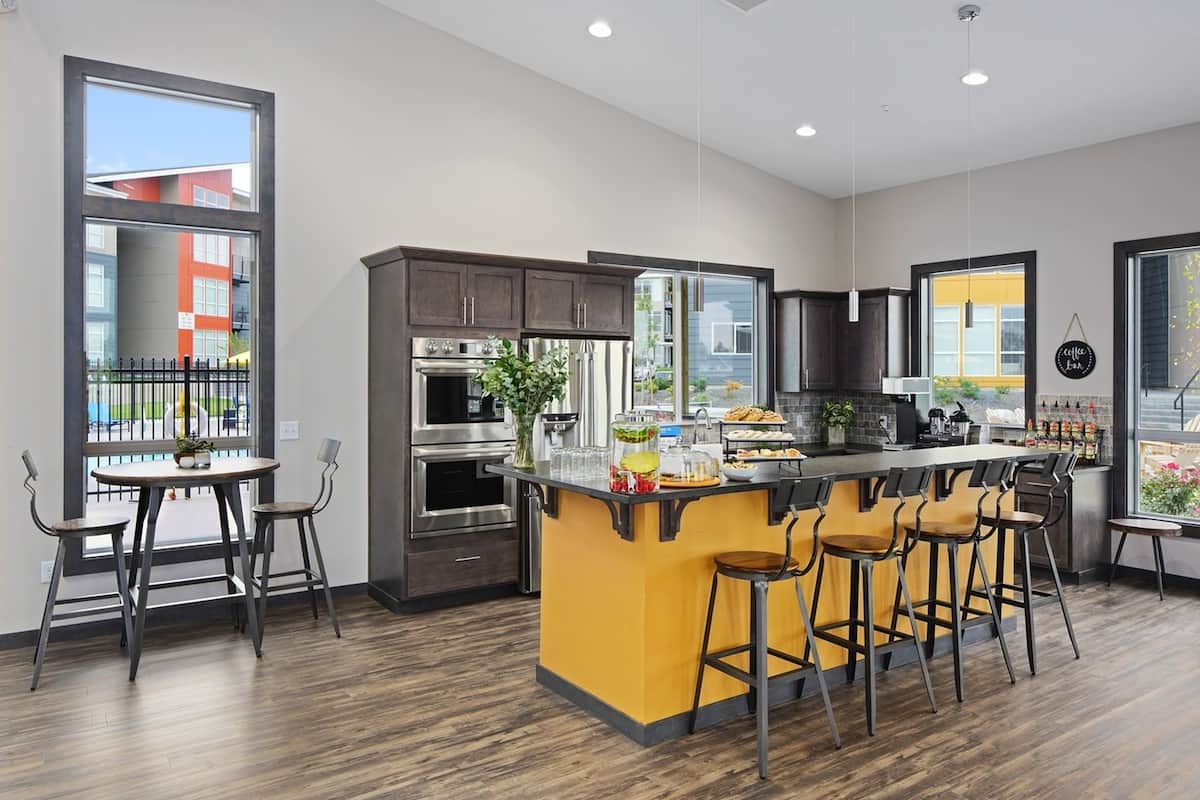 RGVtYW5kUGljdHVyZToyMDkzNDQ0MzQ0