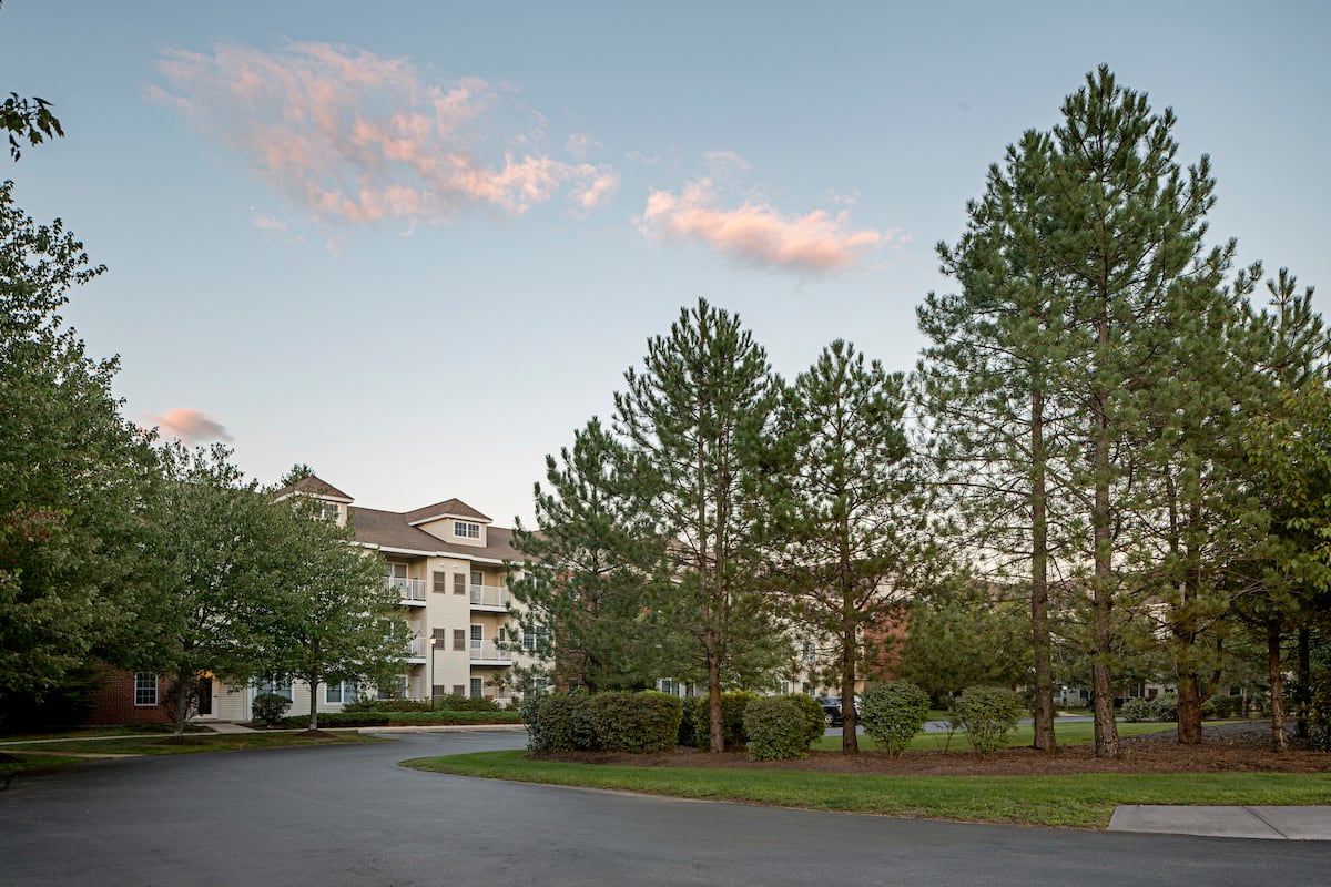 , an Airbnb-friendly apartment in Tewksbury, MA