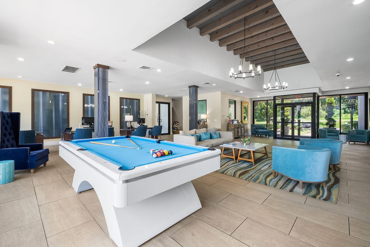 RGVtYW5kUGljdHVyZToyMDI5NzM0MTU0