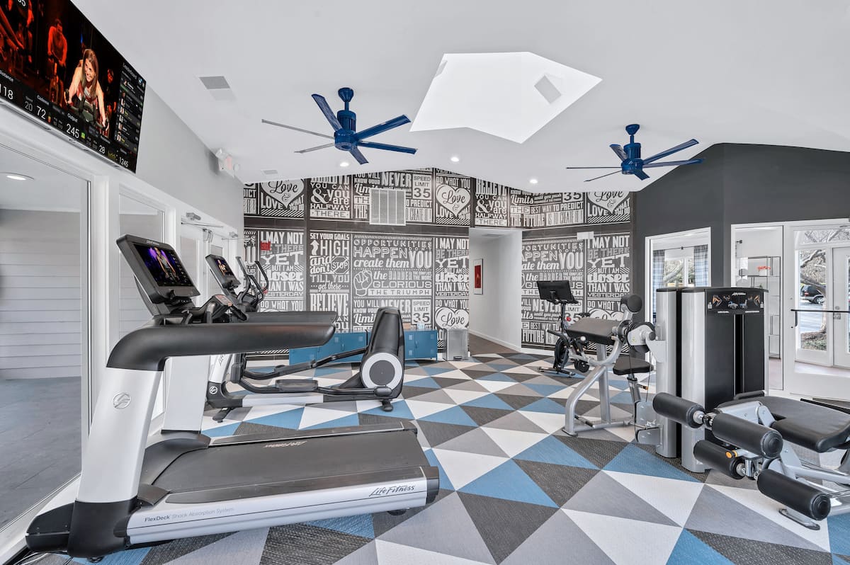 RGVtYW5kUGljdHVyZToyMDI5NzM0ODM5