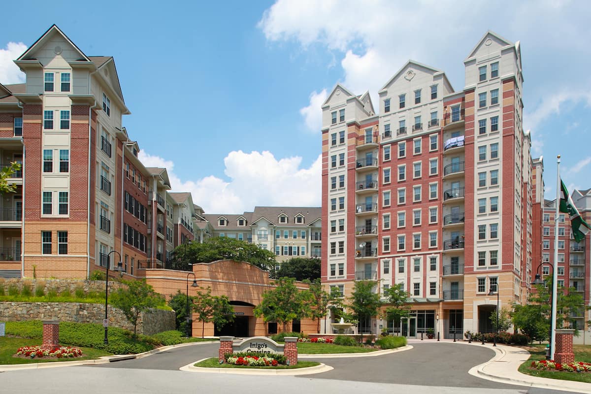 , an Airbnb-friendly apartment in North Bethesda, MD