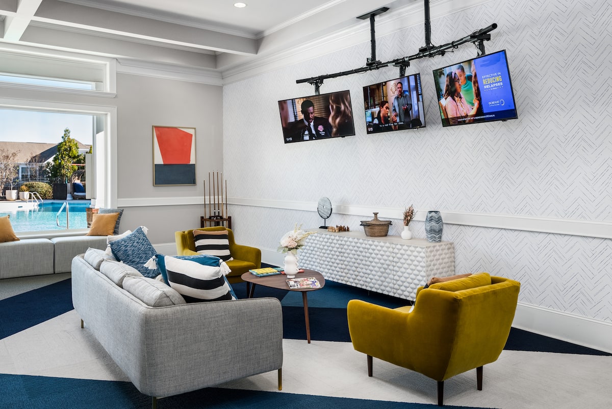 RGVtYW5kUGljdHVyZToyMDI5NzM0NzYx