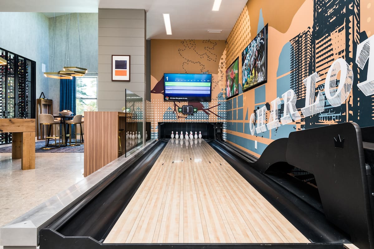 RGVtYW5kUGljdHVyZToyMDI5NzM0NDcz