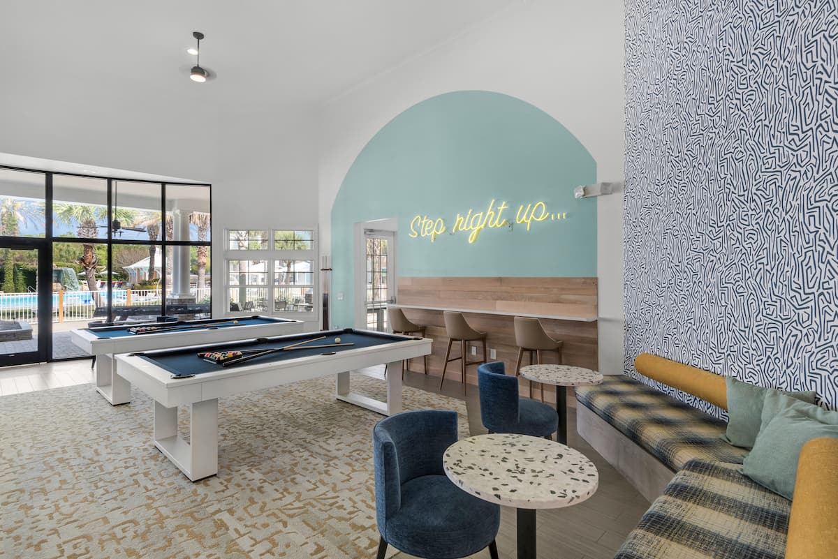 RGVtYW5kUGljdHVyZToyMDk1NjQ0MzAx