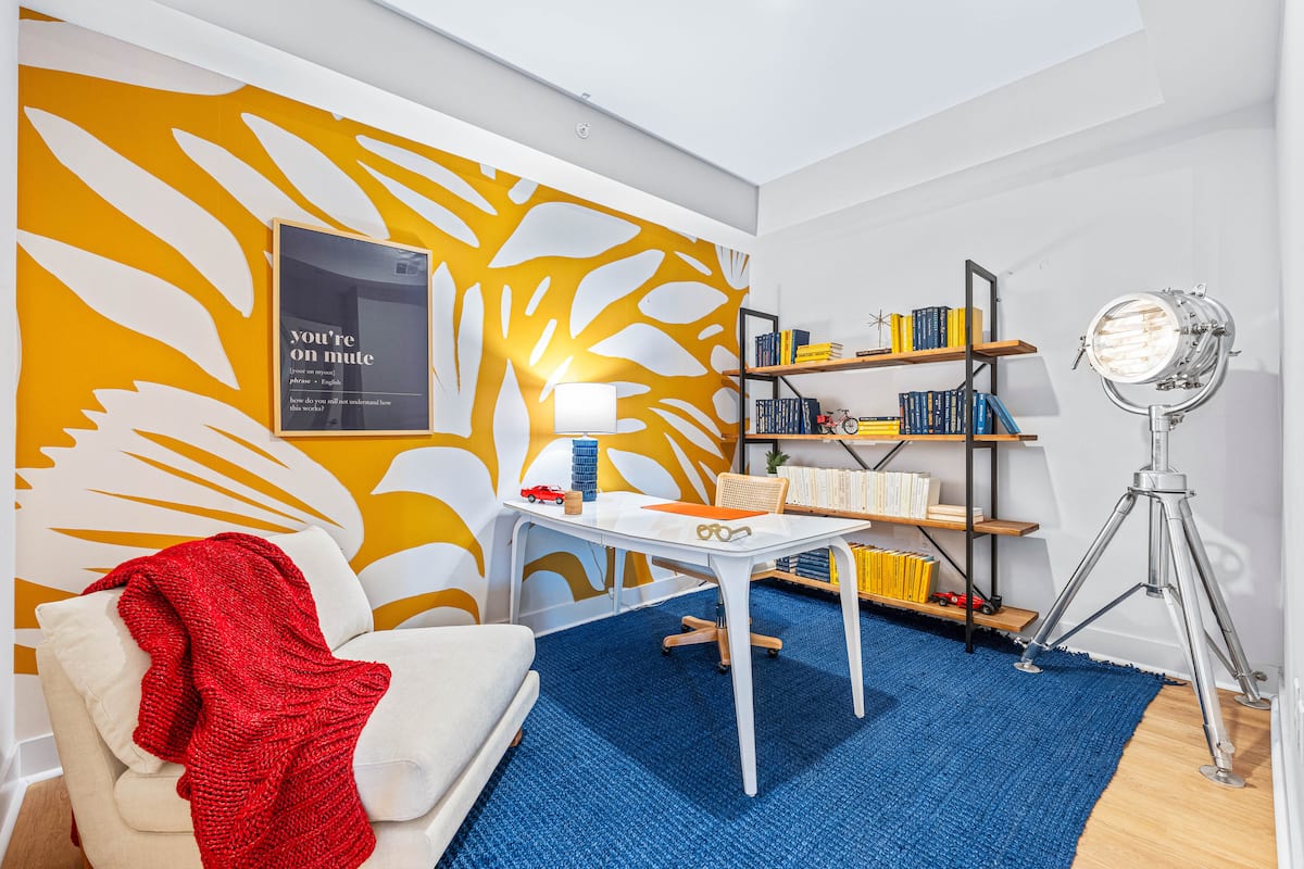 RGVtYW5kUGljdHVyZToyMDI5NzM1NTkx