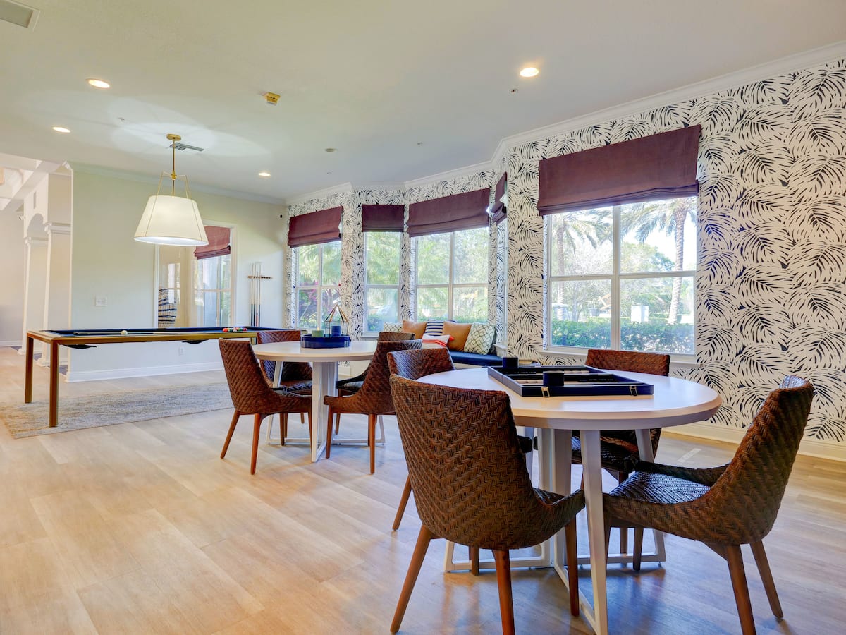 RGVtYW5kUGljdHVyZToyMDI5NzM1MTEx