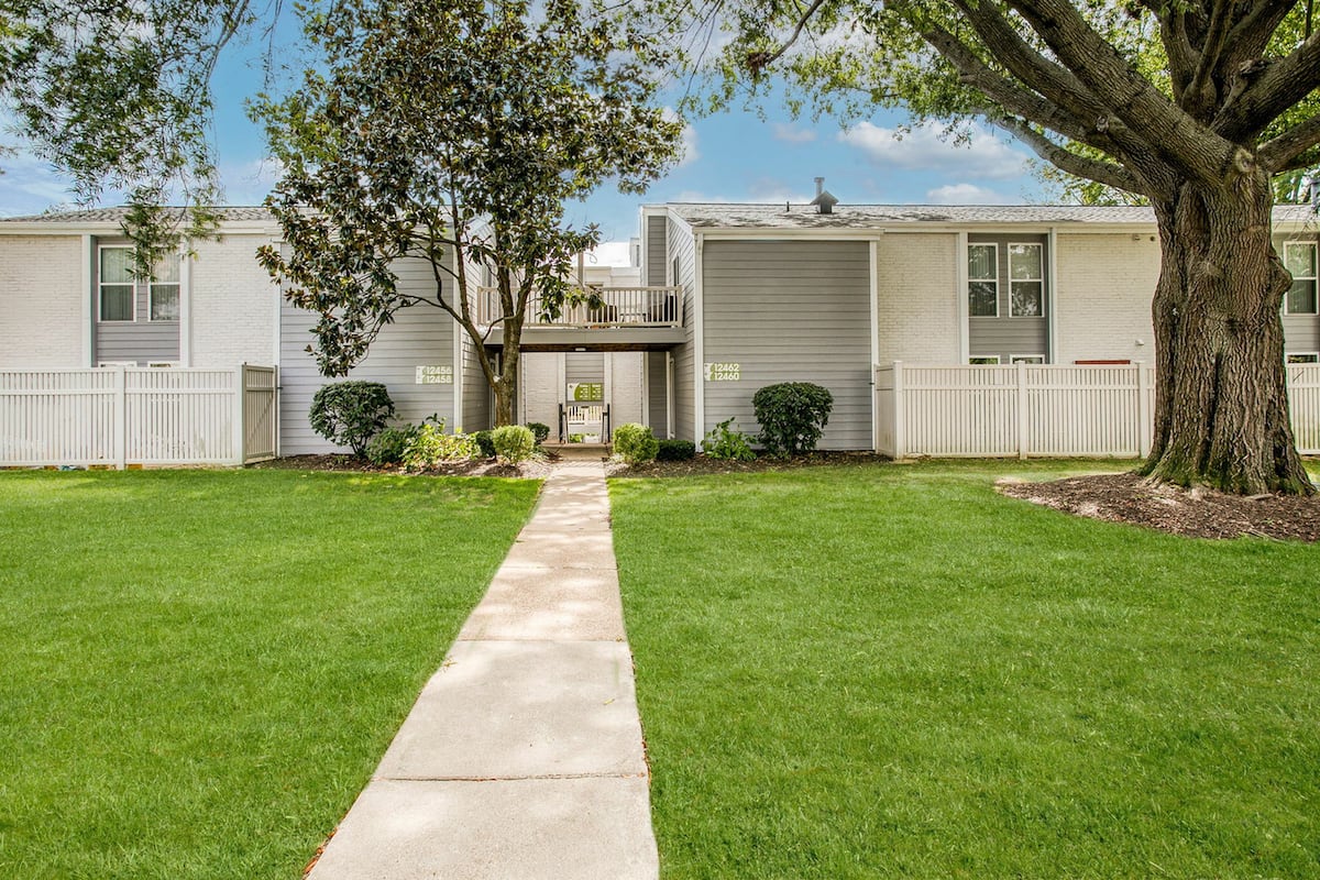 , an Airbnb-friendly apartment in St. Louis, MO