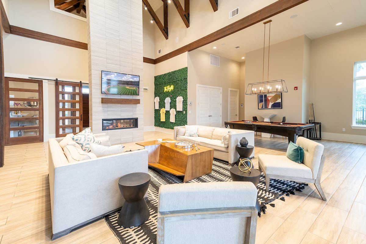 RGVtYW5kUGljdHVyZToyMTEwNDYwNDU0