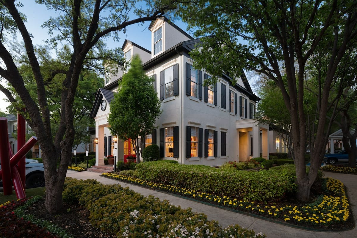 , an Airbnb-friendly apartment in Plano, TX