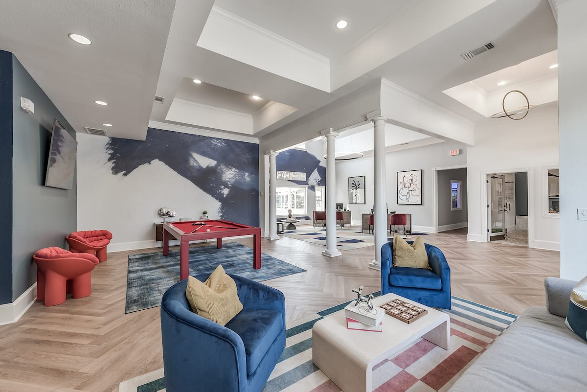 RGVtYW5kUGljdHVyZToyMTEwNDYxMjEw